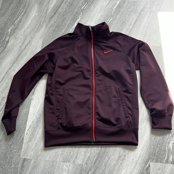 Maroon Nike Jacket size XL Youth black and orange detailing fits womens M/L - Picture 9 of 12